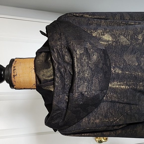 Black and gold metallic jacket size XL - Picture 4 of 9
